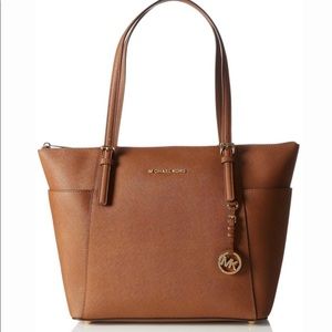 Michael Kors jet set tote